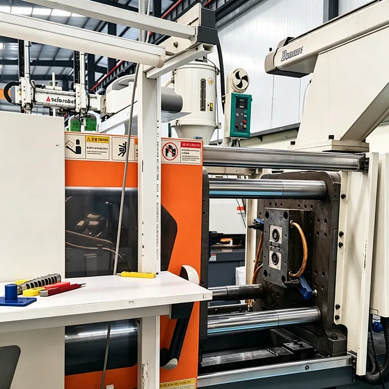 Kunststoff-Spritzgießmaschine 380T